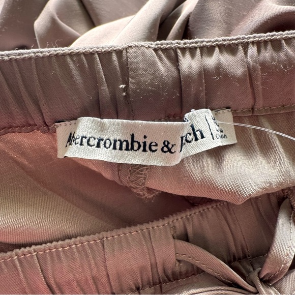 Abercrombie & Fitch Brown Tan Satin Pants Wide Leg Drawstring Sz Med LONG - Picture 9 of 12